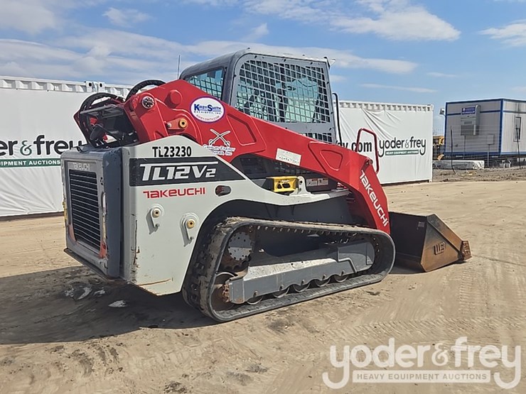 2023-takeuchi-tl12v2-image-5