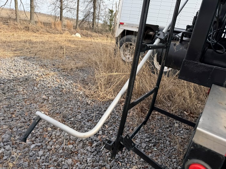 #40961-•-2011-magnolia-/-adams-t/a-fertilizer-tender-trailer-image-67