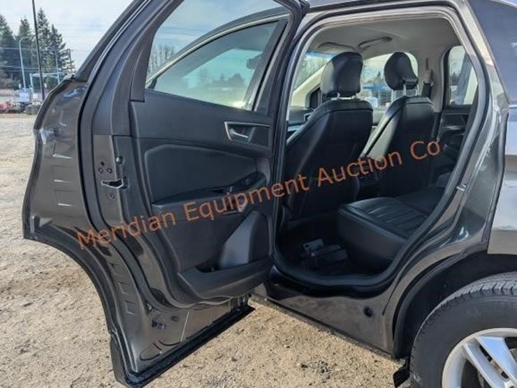 2016-ford-edge-sel-image-15