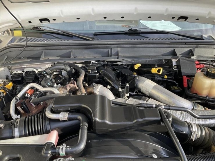 2016-ford-f550-image-13