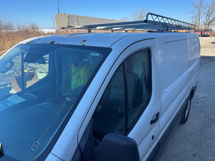 2017-ford-transit-image-13