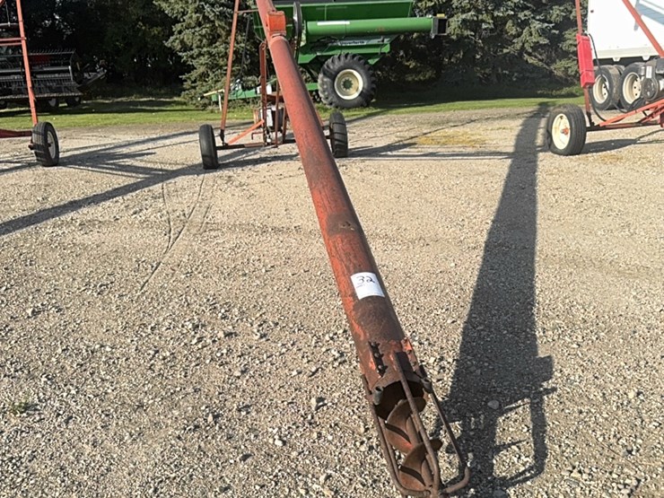 sakundiak-44’x7”-auger-w/10-hp-single-ph-220-baldor-electric-motor,-equipped-with-12-v-lift-￼-image-9
