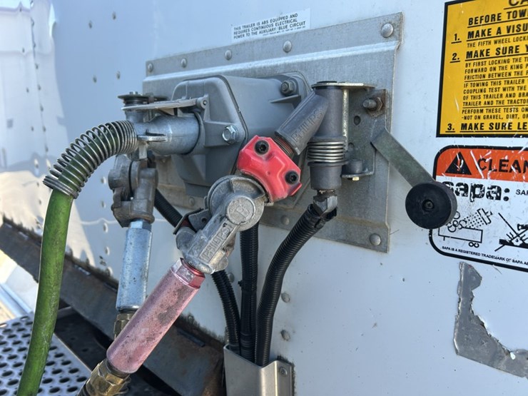 2014-utility-53'-image-44