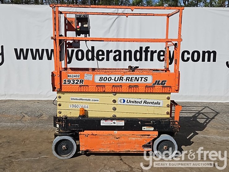 2017-jlg-1932r-image-2