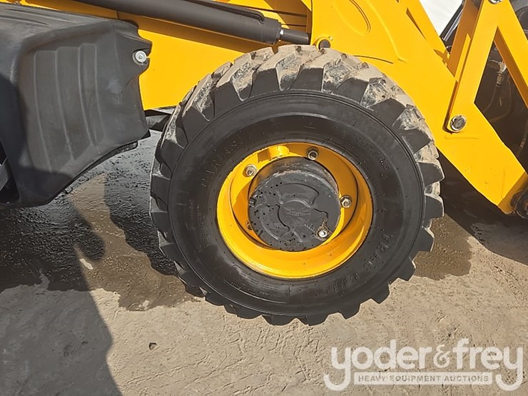 2017-jcb-3cx-image-72