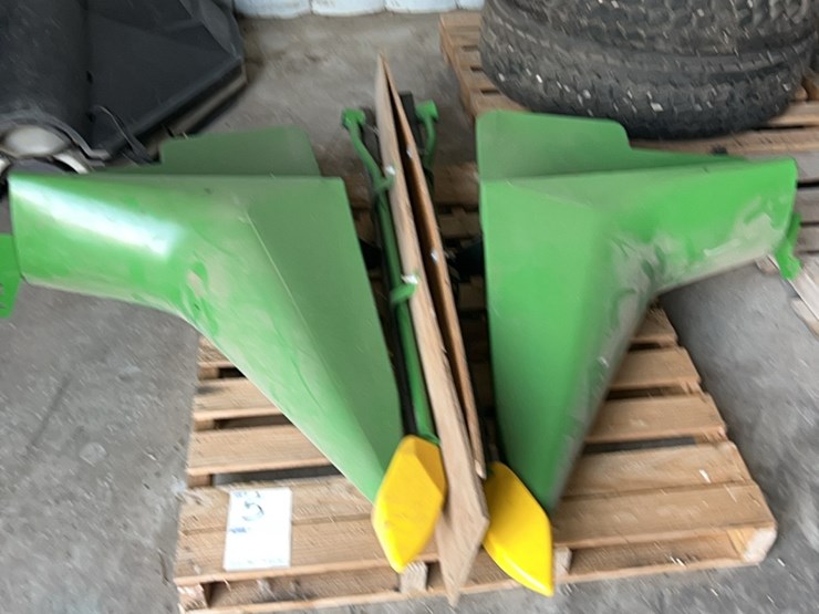 (2)-john-deere-poly-dividers-image-3