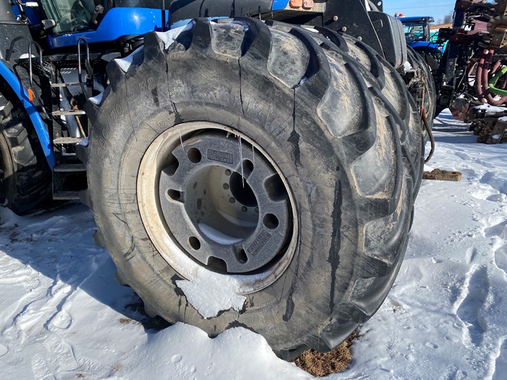 2012-new-holland-670-image-14