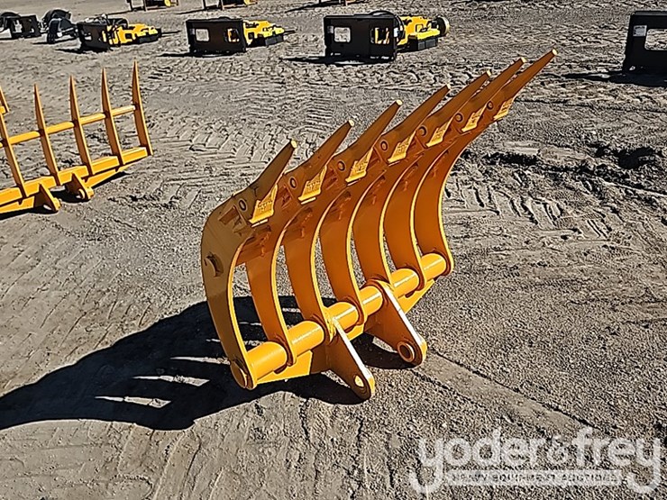 caterpillar-305-image-4