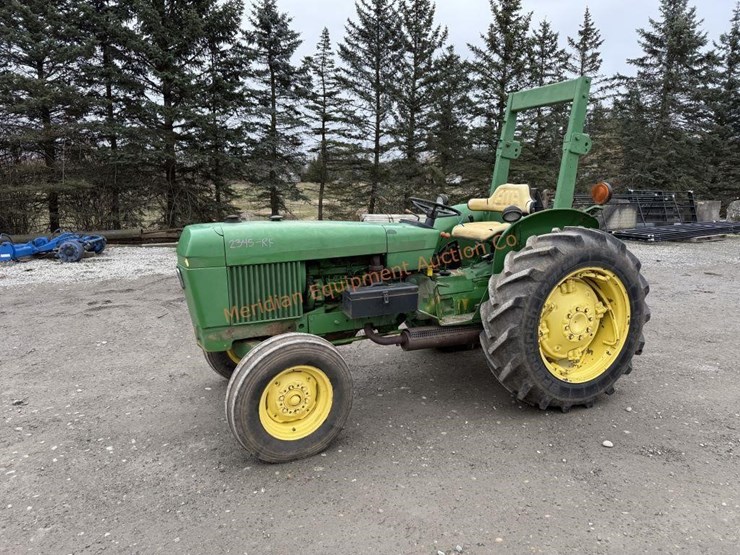 john-deere-2040-image-2