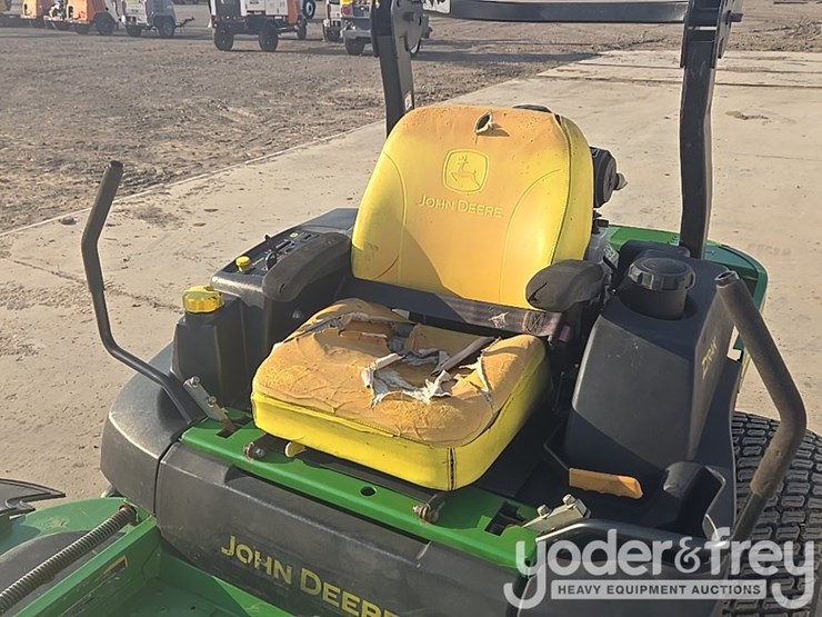 john-deere-72-image-37