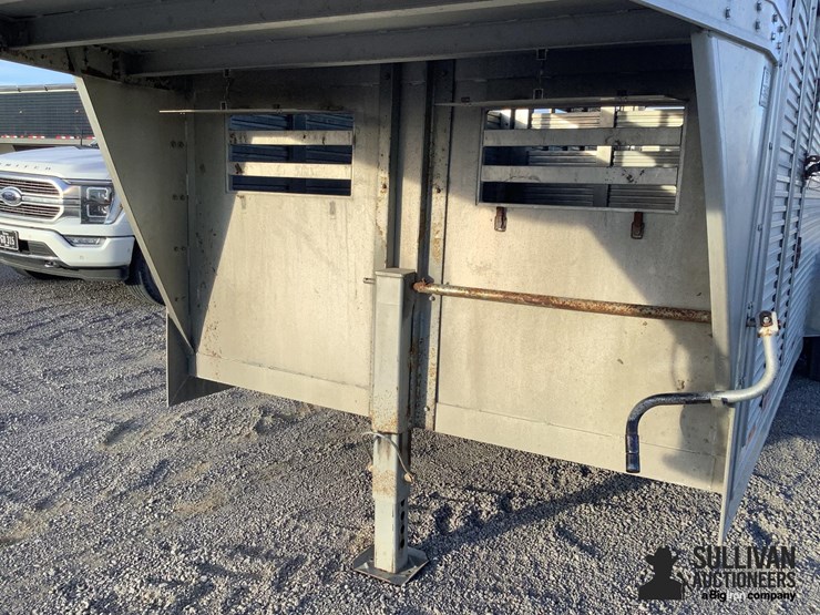 1998-chaparral-trailer-image-16