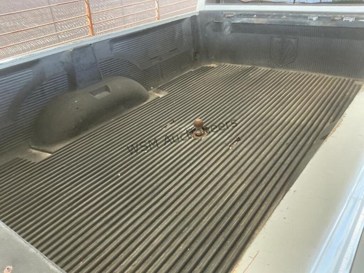 2005-dodge-ram-3500-image-9