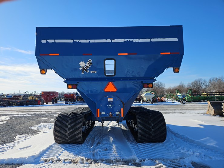 2006-kinze-1050-image-10