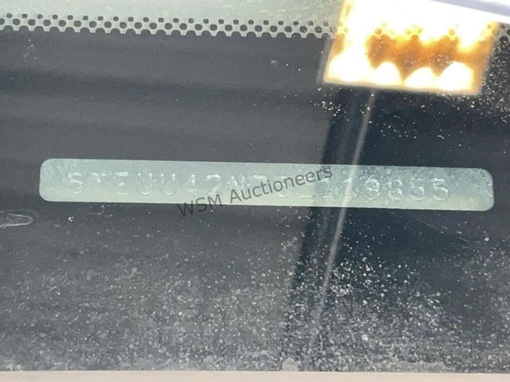 2005-toyota-tacoma-image-14