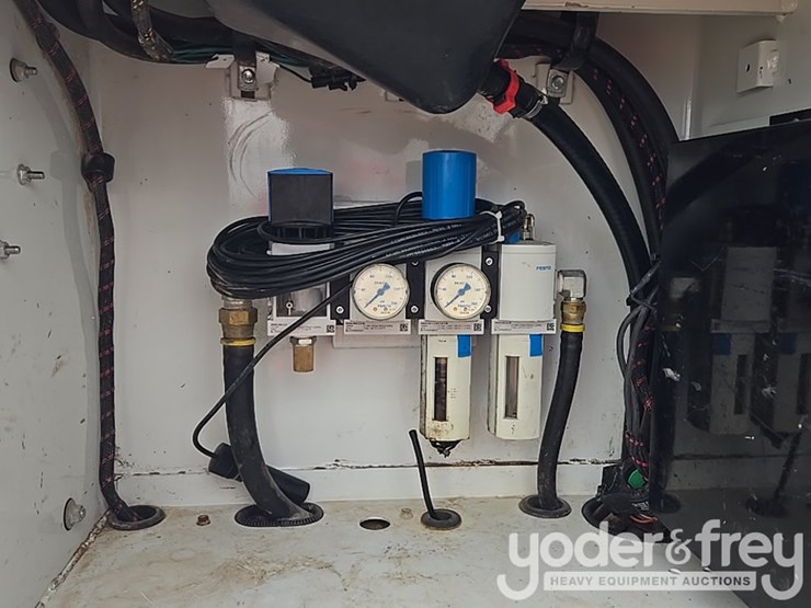 2019-ford-f550-image-37