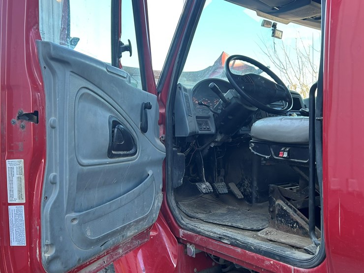 2002-international-7400-image-53