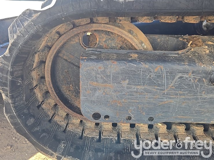 2022-kubota-u25-image-38