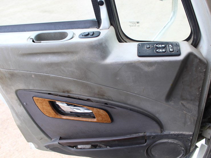 2009-international-prostar-image-17