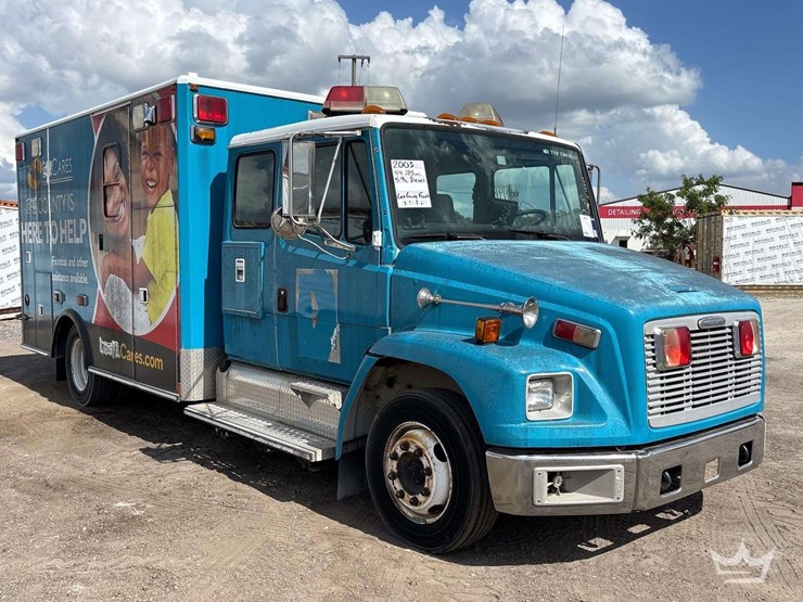 2003-freightliner-fl60-image-2