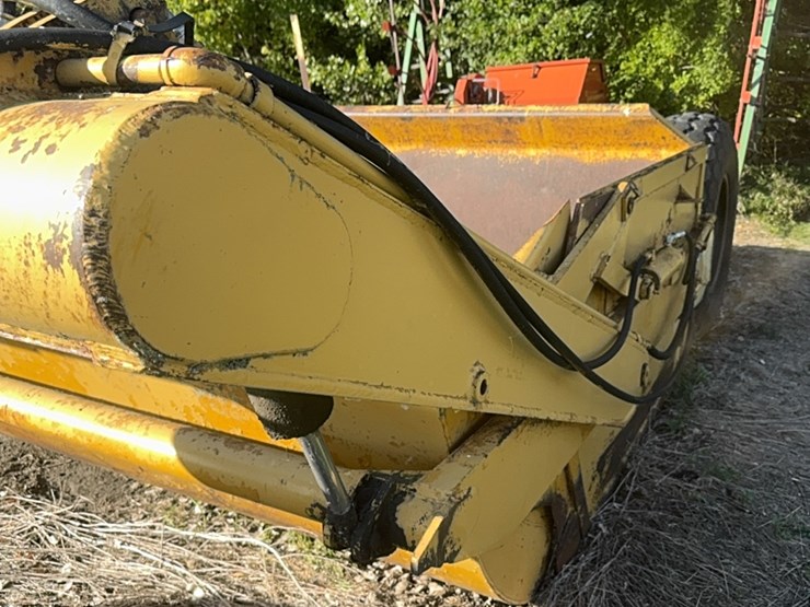 10-yard-ashland-scraper,-hydraulic-push-off,-very-heavy-duty,-works-good-image-16