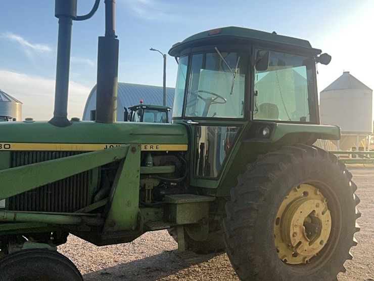 john-deere-4430-image-40