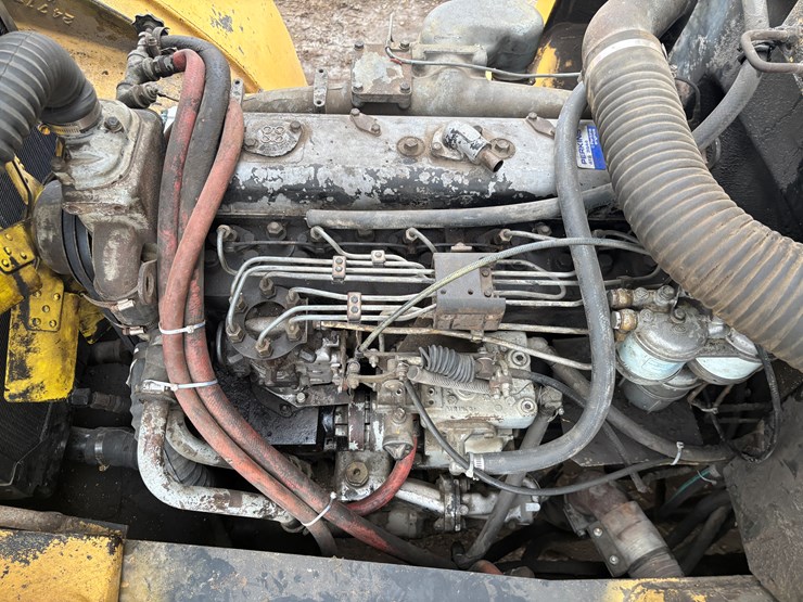 #2302-•-hyster-275-forklift-image-32