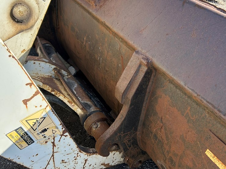 takeuchi-tw80-image-12