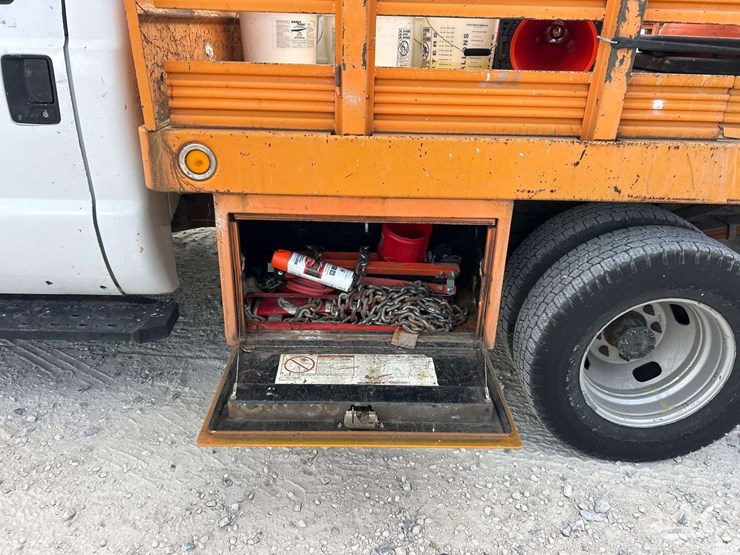 2005-ford-f350-image-19