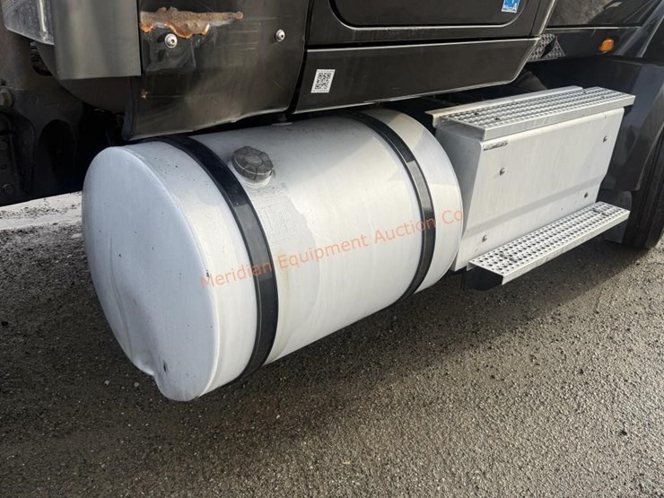 2017-international-prostar-image-77