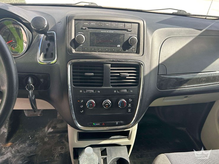 2024-ford-explorer-image-15