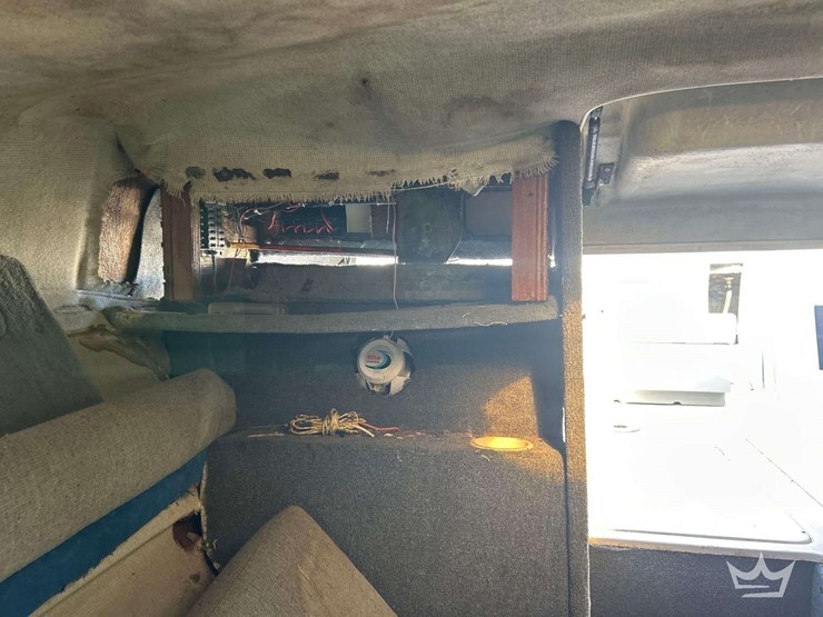 1992-21ft-four-winns-205-sundowner-boat-w/-boat-trailer-image-20