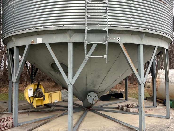 lot-21.-cenex-hopper-bin,-micada-bottom,-includes-golden-air-single-phase-bin-fan-image-7