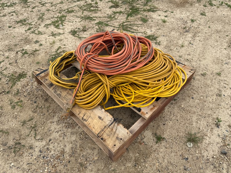 #3650-•-extension-cords-image-3