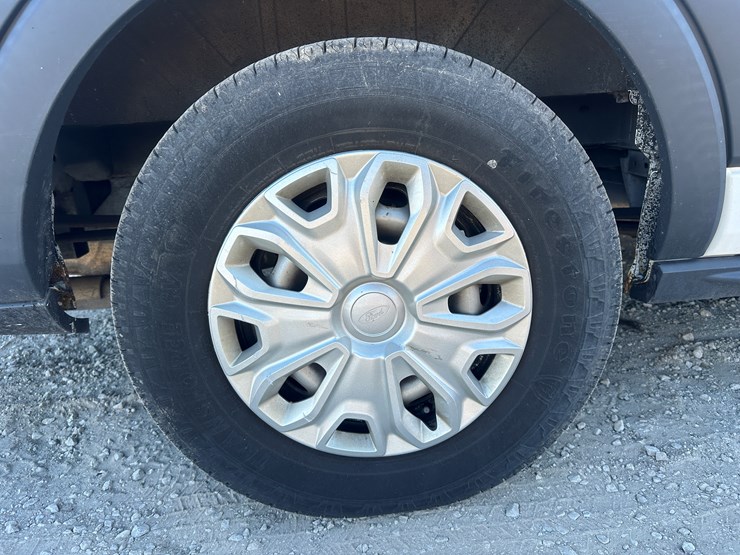 2017-ford-transit-image-69