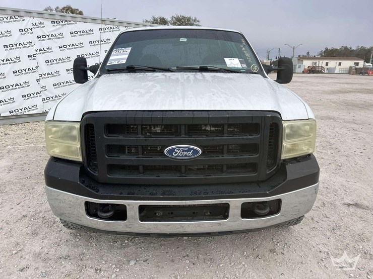2006-ford-f250-image-23