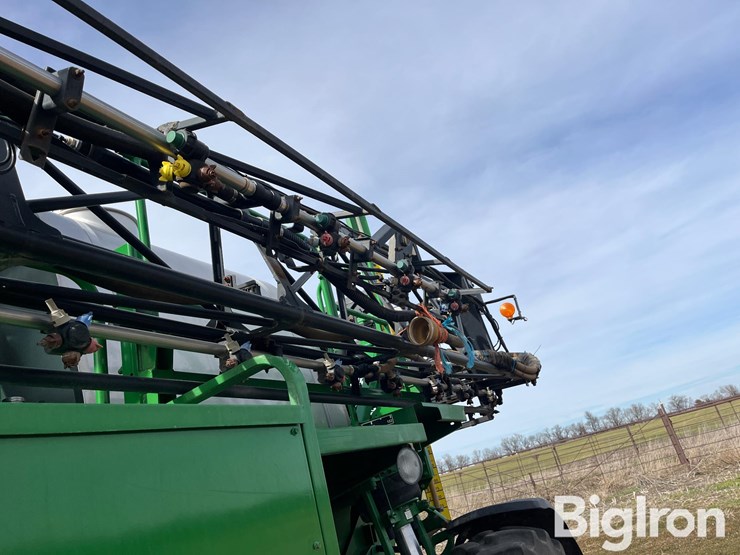 2013-john-deere-4830-image-17