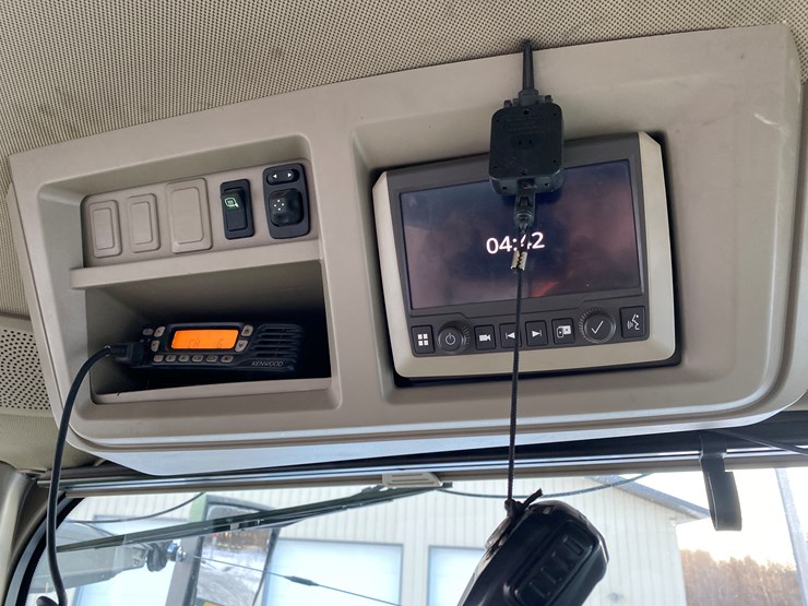 2022-john-deere-8r-280-image-53