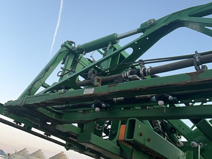 2014-john-deere-r4030-image-122