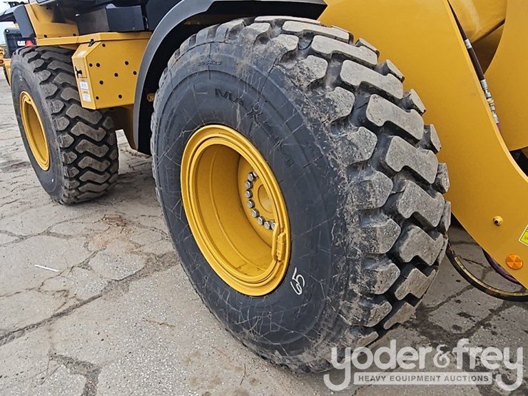 2026-caterpillar-926-image-14