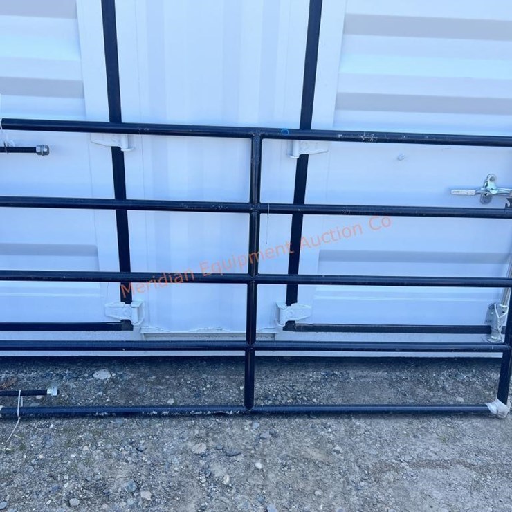 1- 8' Pipe Farm Gate