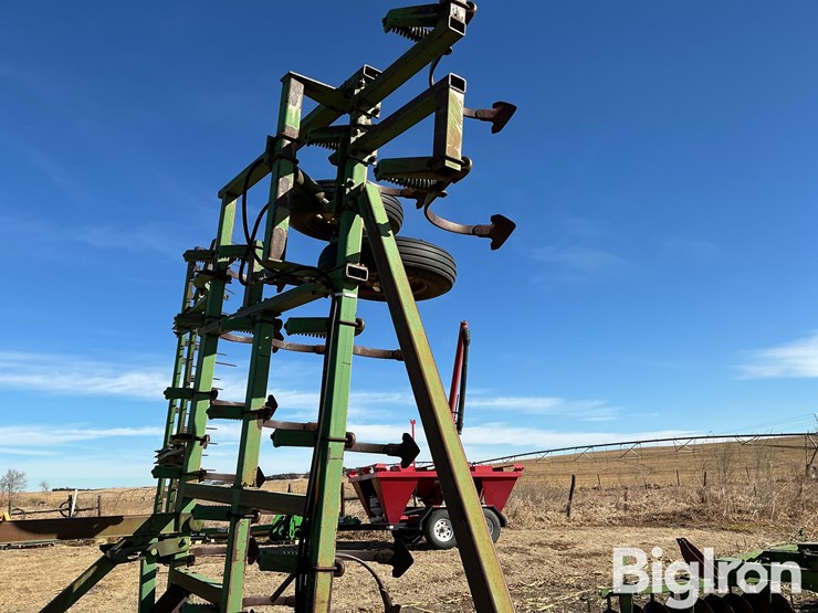 john-deere-1000-image-13