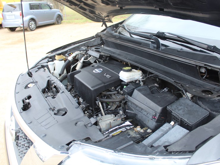 2015-nissan-pathfinder-image-12