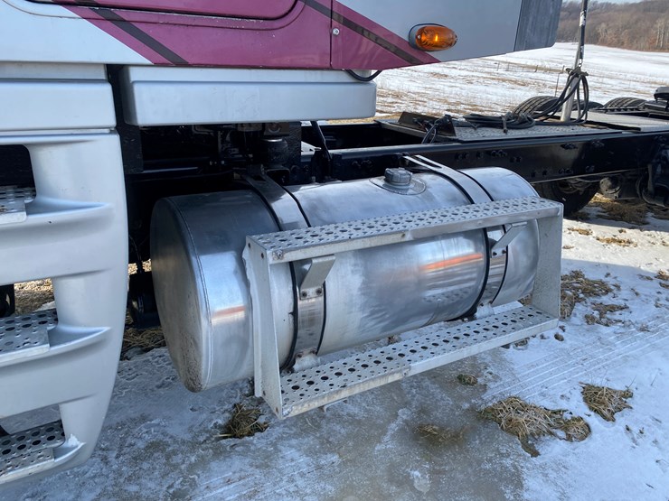 2003-freightliner-argosy-image-16