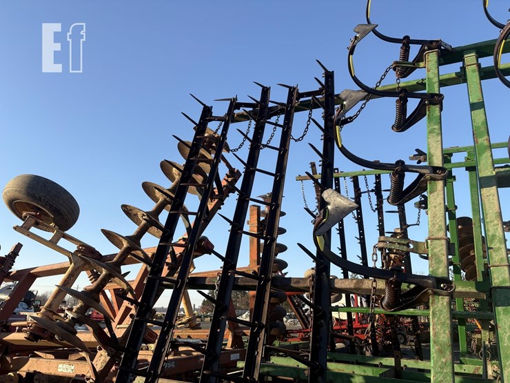 john-deere-724-image-11