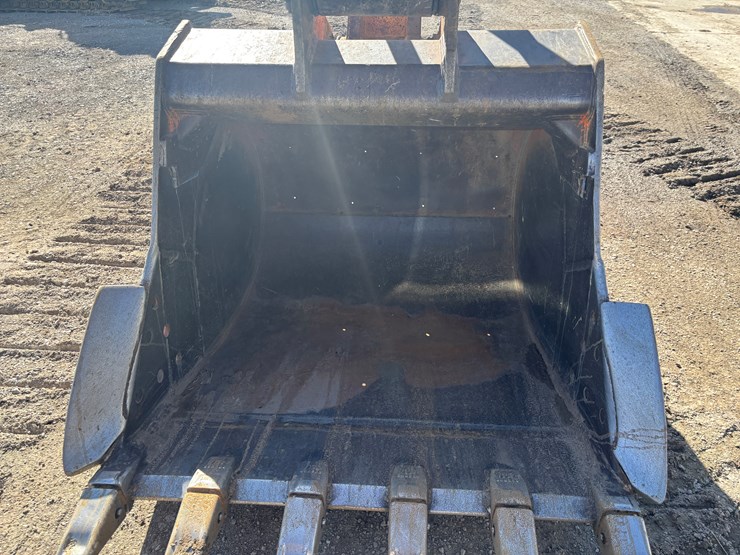 hitachi-ex200-lc-image-40