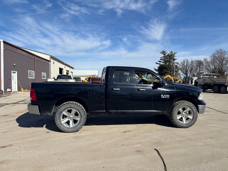 2014-dodge-1500-image-5