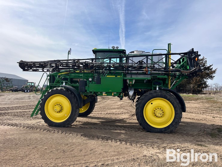 2013-john-deere-4830-image-8