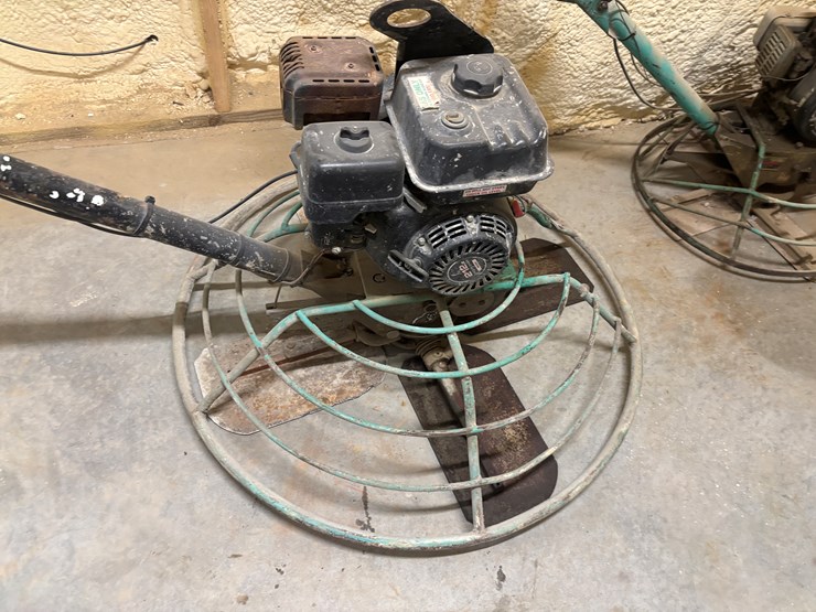 #3654-•-whiteman-approx.-34"-power-trowel-image-3