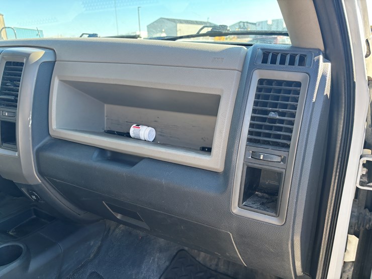 #2296-•-2011-dodge-4500-service-truck-image-35