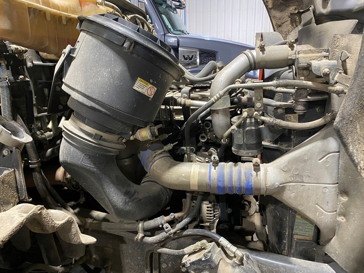 2019-western-star-4700sb-image-41